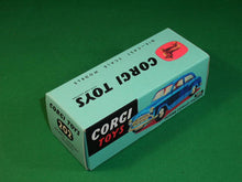 Load image into Gallery viewer, Corgi Toys #202 Morris Cowley Saloon.