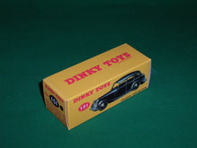 Load image into Gallery viewer, Dinky Toys #151 (# 40b) Triumph 1800 Saloon.