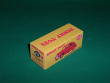 Load image into Gallery viewer, Dinky Toys #152 (# 40d) Austin Devon Saloon.