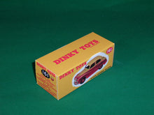 Load image into Gallery viewer, Dinky Toys #161 (# 40j) Austin Somerset.