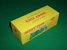 Load image into Gallery viewer, Dinky Toys #188 4 - Berth Caravan.