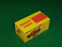 Load image into Gallery viewer, Dinky Toys #199 Austin 7 Countryman.