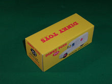 Load image into Gallery viewer, Dinky Toys #253 (# 30h) Daimler Ambulance.
