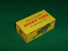 Load image into Gallery viewer, Dinky Toys #341 (# 27m) Land Rover Trailer.