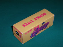Load image into Gallery viewer, Dinky Toys #412 (# 30j) Austin Wagon.