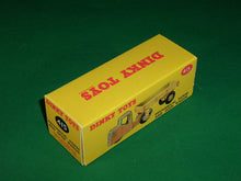 Load image into Gallery viewer, Dinky Toys #415 (# 33w) Mechanical Horse & Open Wagon.