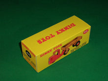 Load image into Gallery viewer, Dinky Toys #415 (# 33w) Mechanical Horse & Open Wagon.