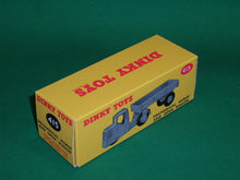 Load image into Gallery viewer, Dinky Toys #415 (# 33w) Mechanical Horse & Open Wagon.