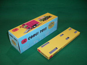 Corgi Toys. Gift Set #2A Land Rover with Rice's Pony Trailer & Pony.