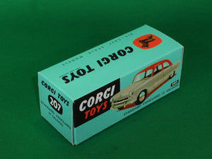 Corgi Toys #207 Standard Vanguard III Saloon.