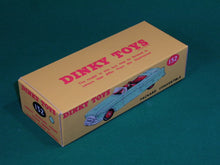 Load image into Gallery viewer, Dinky Toys #132 Packard Convertible.