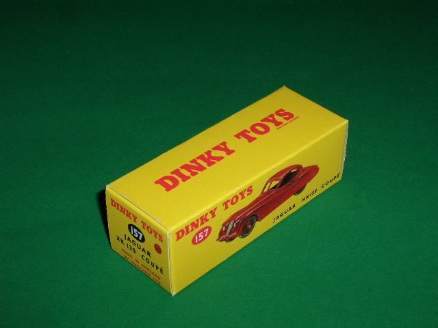 Dinky Toys #157 Jaguar XK 120 Coupe.