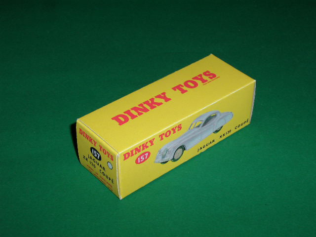 DINKY TOYS originale : 157 B.M.W. 2000 TILUX avec sa NOTICE et DINKY TOYS originale : 157 B.M.W. 2000 TILUX avec sa NOTICE et