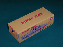 Load image into Gallery viewer, Dinky Toys #192 De Soto Fireflite Sedan.