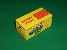 Load image into Gallery viewer, Dinky Toys #199 Austin 7 Countryman.