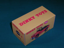 Load image into Gallery viewer, Dinky Toys #340 (# 27d) Land Rover.