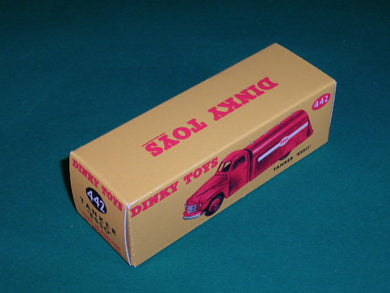 Dinky Toys #442 (# 30pb) Studebaker Tanker 'Esso'.