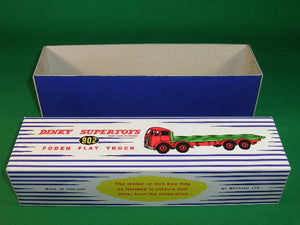 Dinky Toys #902 Foden Flat Truck 2nd cab - stripes.