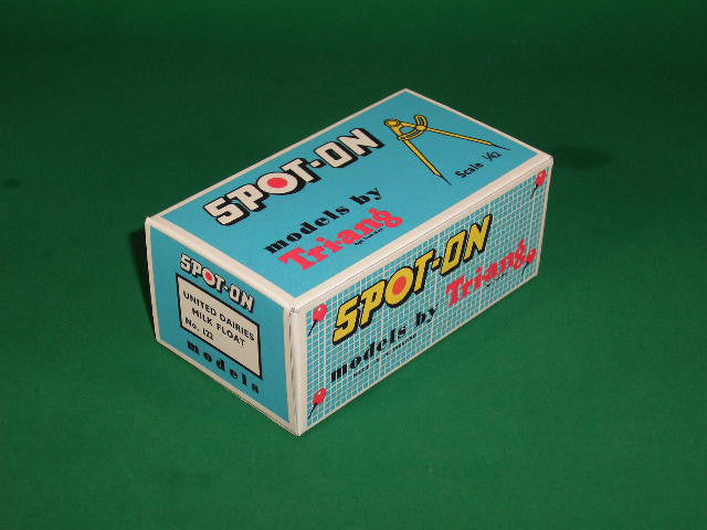 Tri-ang Spot-On #122 United Dairies Milk Float. – DRRB